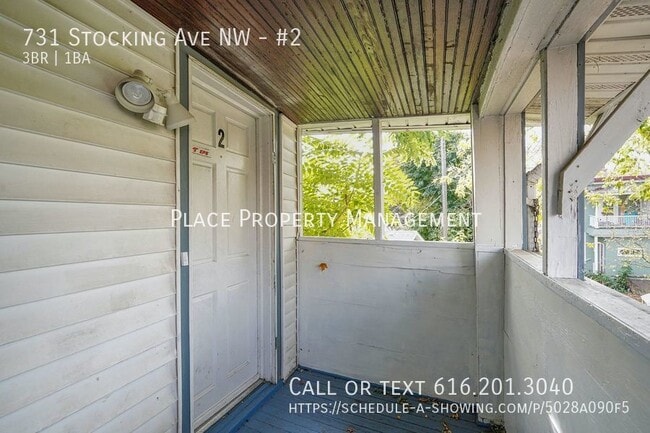 731 Stocking Ave NW in Grand Rapids, MI - Building Photo - Building Photo