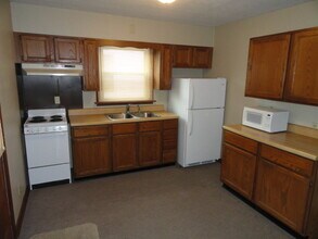 113 N Connecticut Ave, Unit 113 in Mason City, IA - Foto de edificio - Building Photo