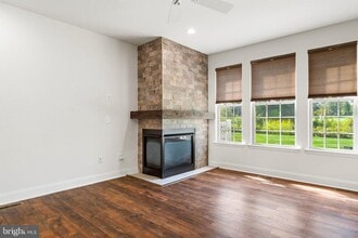 156 E Country Club Dr in Mount Holly, NJ - Building Photo - Building Photo