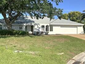 4628 Masefield Pl in Sarasota, FL - Building Photo