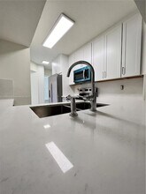 12472 NW 11th Ln in Miami, FL - Building Photo - Building Photo