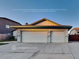 1531 Berkshire Dr in Yuba City, CA - Building Photo