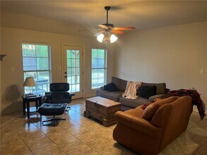 2492 N Surtees Pl in Fayetteville, AR - Building Photo - Building Photo