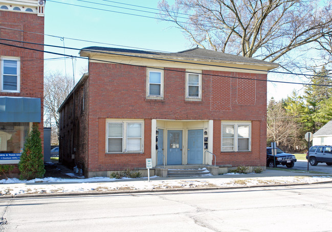 119-121 W Prairie St in Marengo, IL - Building Photo - Building Photo