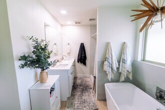 7244 E Coronado Rd in Scottsdale, AZ - Building Photo - Building Photo