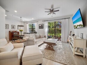 15780 Portofino Springs Blvd in Ft. Myers, FL - Building Photo - Building Photo