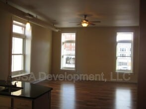 217-219 W 4th St in Waterloo, IA - Building Photo - Building Photo