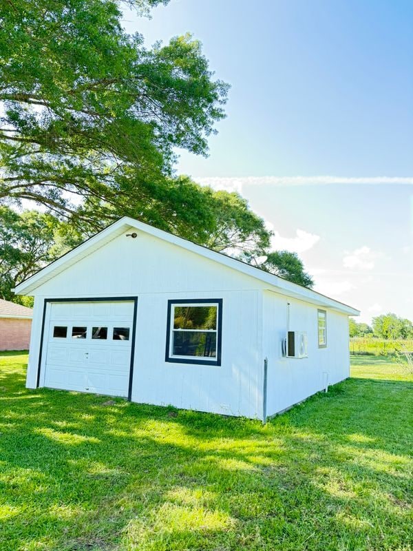 11414 Sralla Rd in Crosby, TX - Building Photo - Building Photo