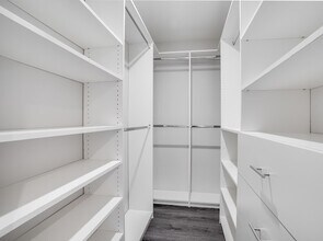 1309 Amherst Ave in Los Angeles, CA - Foto de edificio - Building Photo