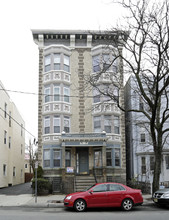 310 Palisade Ave in Jersey City, NJ - Foto de edificio - Building Photo