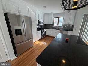 211 Rhode Island Ave in Cherry Hill Township, NJ - Building Photo - Building Photo