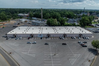 Pine Burr Apartments in Laurel, MS - Building Photo - Building Photo