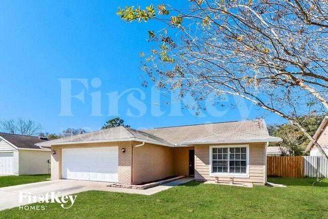 1625 Gardner Dr in Lutz, FL - Building Photo - Building Photo