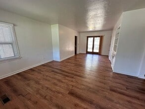 1540 Hillside Dr in Reno, NV - Building Photo - Building Photo