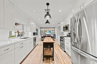 1221 SW 18th St in Fort Lauderdale, FL - Building Photo - Building Photo