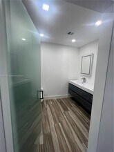 944 Polk St in Hollywood, FL - Building Photo - Building Photo
