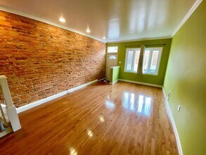 305 S Lehigh St in Baltimore, MD - Building Photo - Building Photo