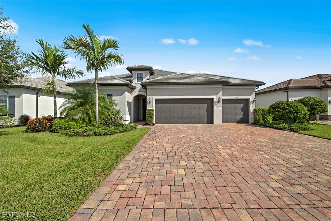 20976 Corkscrew Shores Blvd in Estero, FL - Building Photo