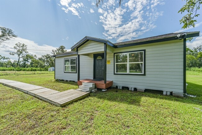 2155 County Rd 348 in Brazoria, TX - Building Photo - Building Photo