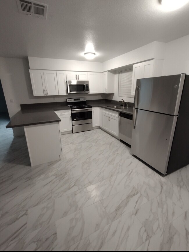 437 14th St in Las Vegas, NV - Building Photo - Building Photo