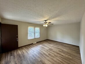 1900 Hillandale Ave in Columbus, OH - Building Photo - Building Photo