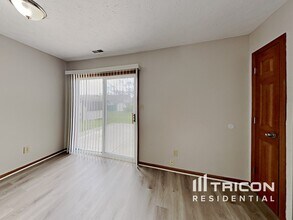 1372 Evergreen Dr in Greenfield, IN - Building Photo - Building Photo