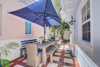 2225 S Ocean Blvd in Delray Beach, FL - Building Photo - Building Photo