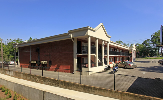 Stadium View Condominiums in Tallahassee, FL - Foto de edificio - Building Photo