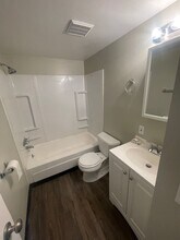 4078 Sanlin Dr in Carnot-Moon, PA - Building Photo - Building Photo