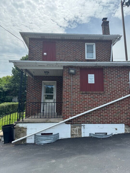 1309 Broadway in Fountain Hill, PA - Building Photo