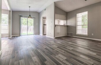 5203 Bogey Ct in Austin, TX - Building Photo - Building Photo