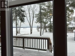 45 Lakewood Crescent in Kawartha Lakes, ON - Building Photo - Building Photo