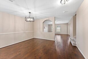 2419 Colonial Springs Ln in Spring, TX - Building Photo