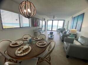 10102 S Ocean Dr, Unit 401A in Jensen Beach, FL - Building Photo - Building Photo