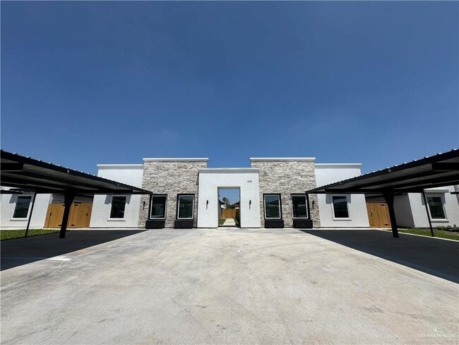 property at 17 Selena St