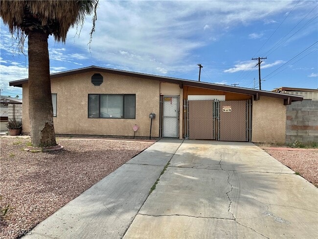 property at 4317 W Oakey Blvd