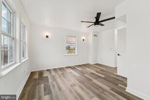 800 Stoll St in Baltimore, MD - Building Photo