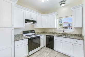 4317 Downs St in Metairie, LA - Building Photo - Building Photo