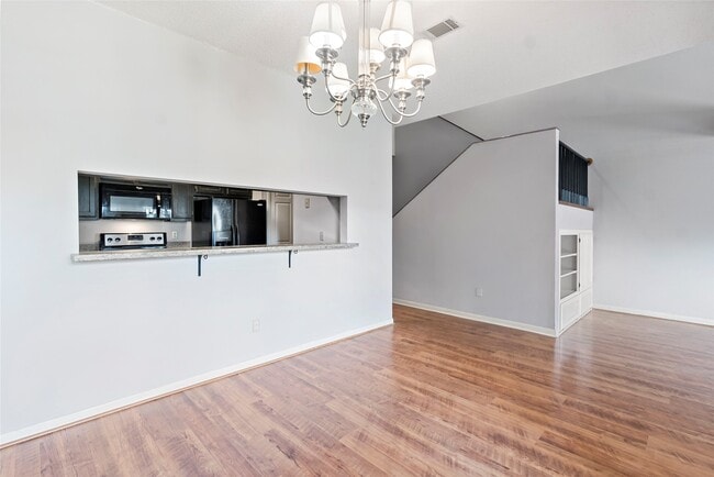 property at 3122 Camelot Dr