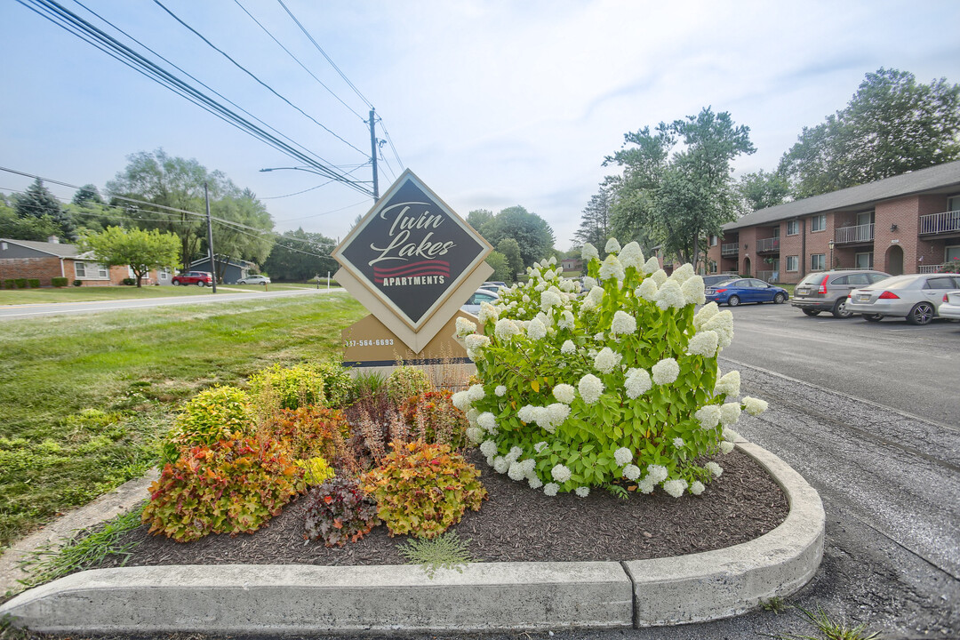 Twin Lakes Apartments in Harrisburg, PA - Building Photo