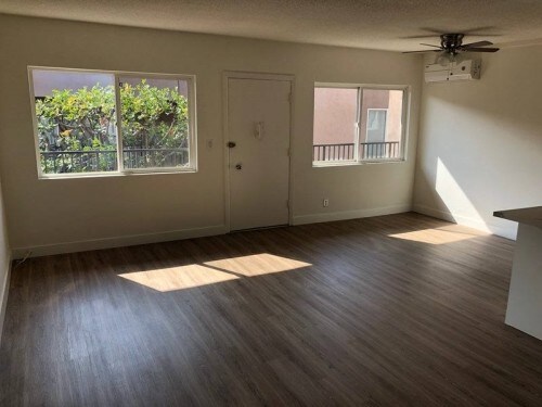 833 S Plymouth Blvd-Unit -8 in Los Angeles, CA - Foto de edificio - Building Photo