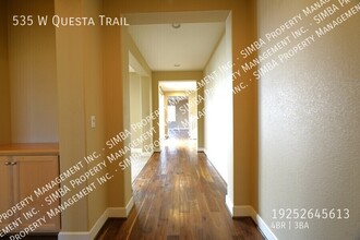 535 W Questa Trail in Mountain House, CA - Building Photo - Building Photo