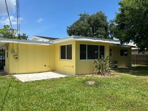 2745 Atlantic Blvd in Vero Beach, FL - Building Photo - Building Photo