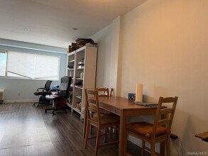 88 Cutter Mill Rd in Great Neck, NY - Building Photo - Building Photo