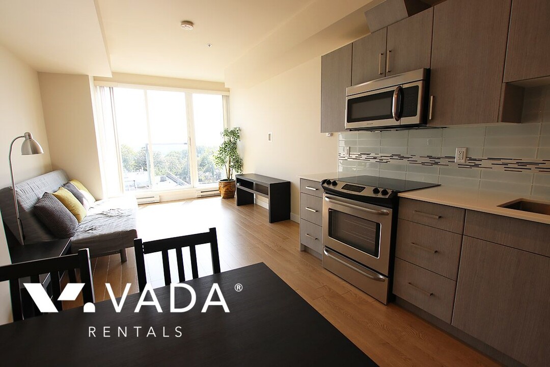 388 Kootenay St in Vancouver, BC - Building Photo