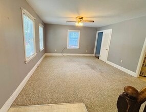 27 Fletcher St in Northbridge, MA - Building Photo - Building Photo