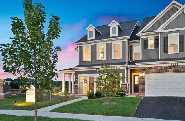 2256 Horseshoe Cir in Naperville, IL - Building Photo - Building Photo