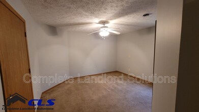 554 College Ave in Terre Haute, IN - Building Photo - Building Photo