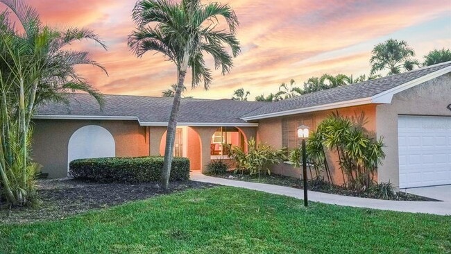property at 3606 Belle Vista Dr E