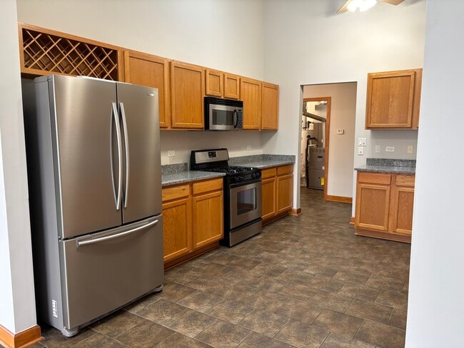 16649 Oak Park Ave in Tinley Park, IL - Building Photo - Building Photo